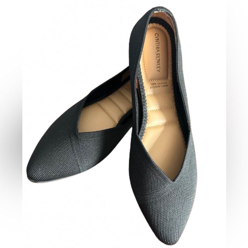 Cynthia Rowley Calla Pointed Toe Flat Black Size 8